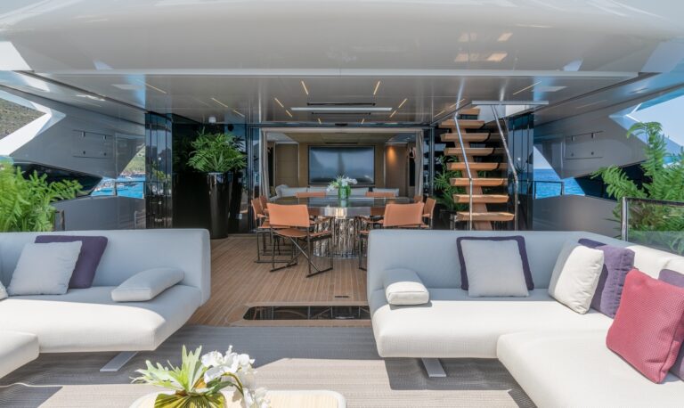 Alfresco Dining And Seating