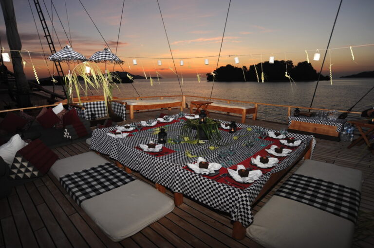 Alfresco Dining On Board