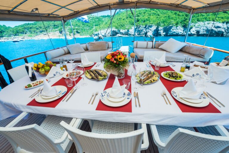 Alfresco Dining Outside