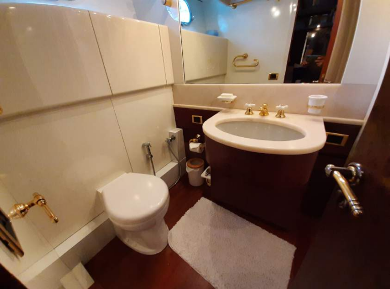Cabin Ensuite