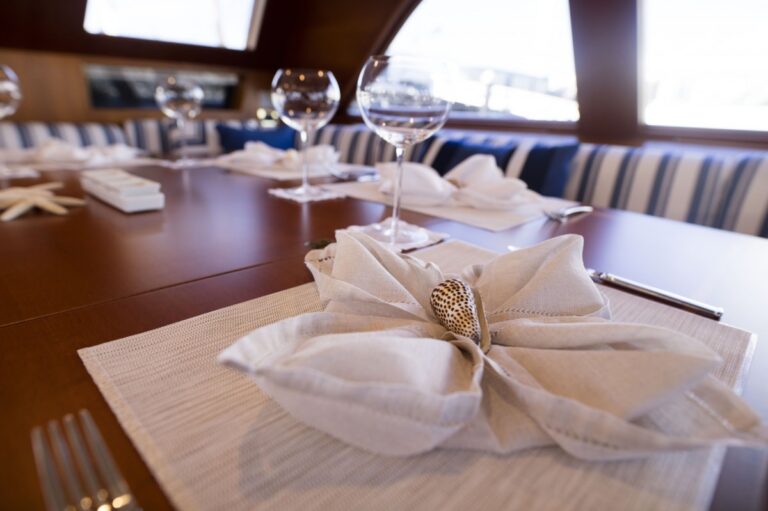 Dining Detail