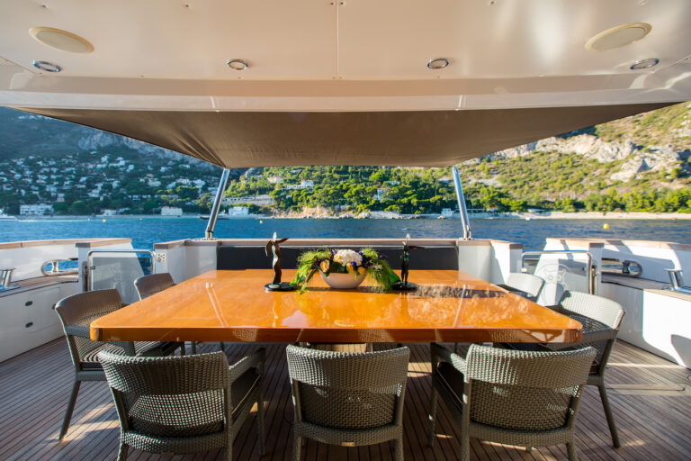 Dining Alfresco