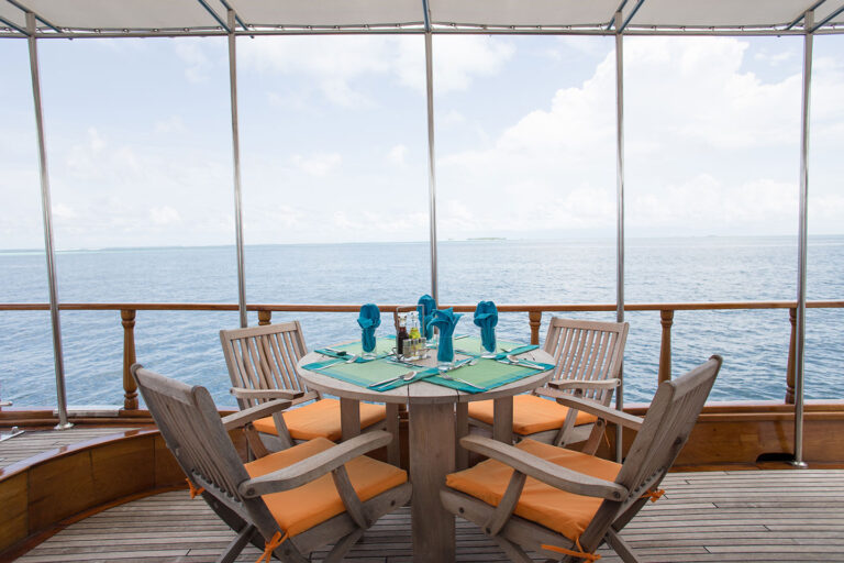 Dining-alfresco