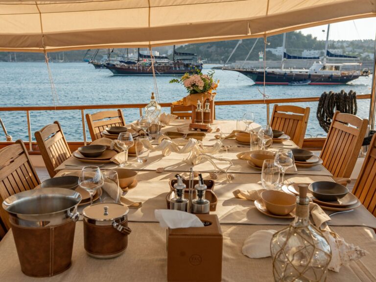 Dining Set Up By Day