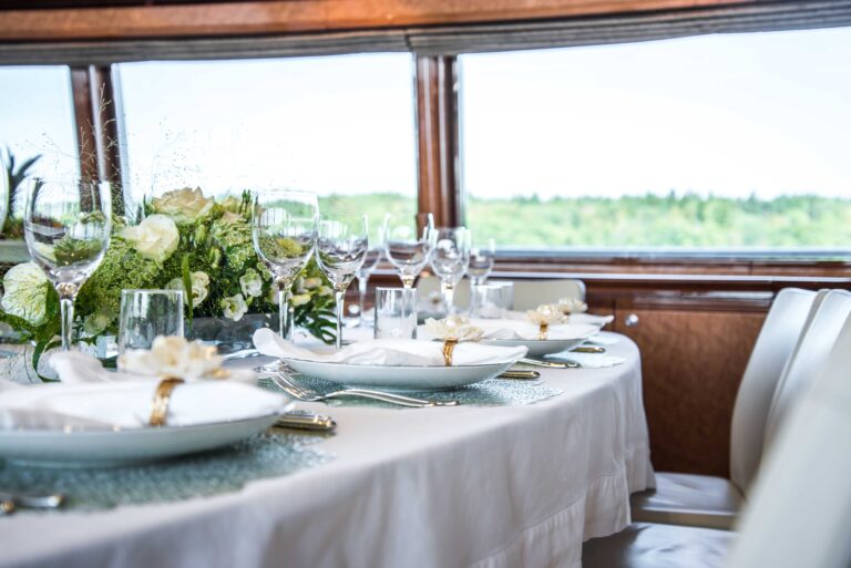 Dining Set Up Detail