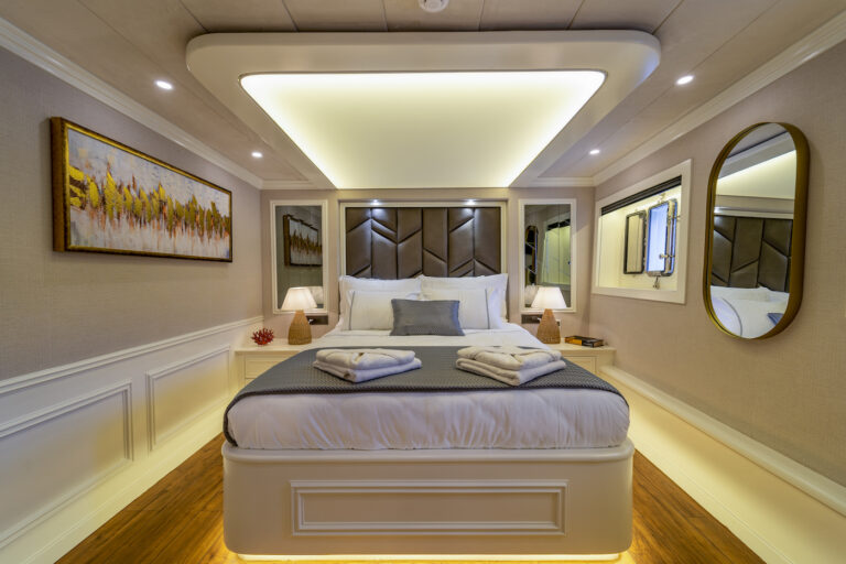 Double Cabin 1
