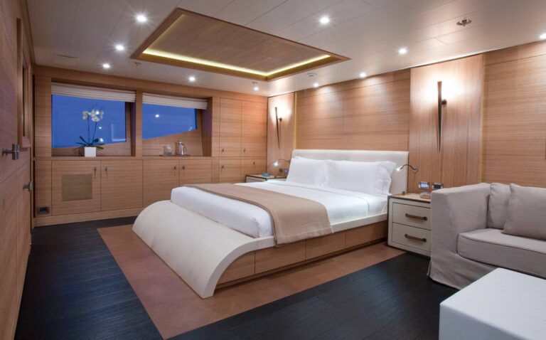 Double Cabin