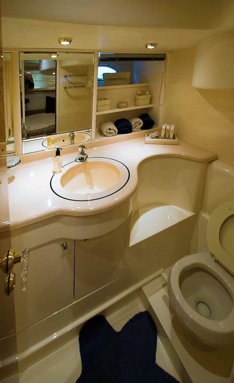 Ensuite Bath