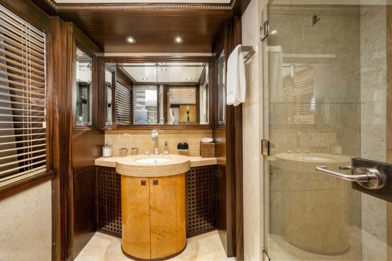 Ensuite Cabin