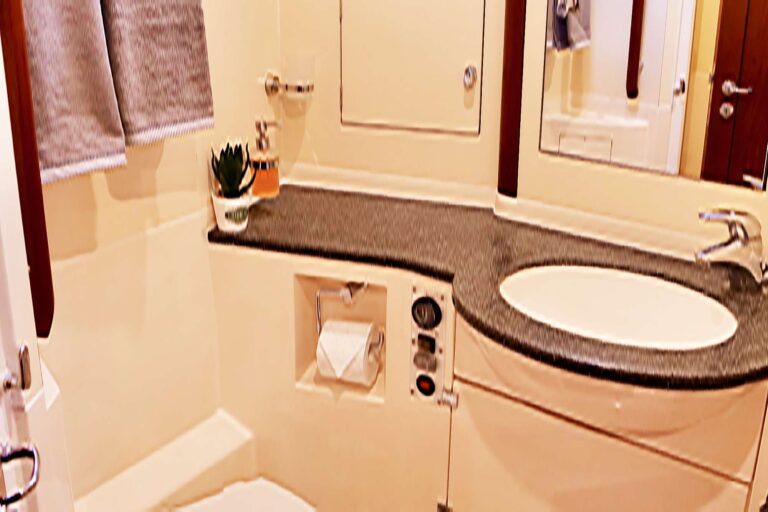 Ensuite Head