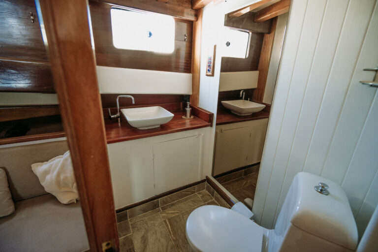 Ensuite With Sink