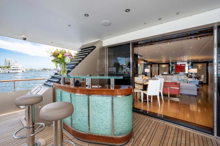 Exterior Bar