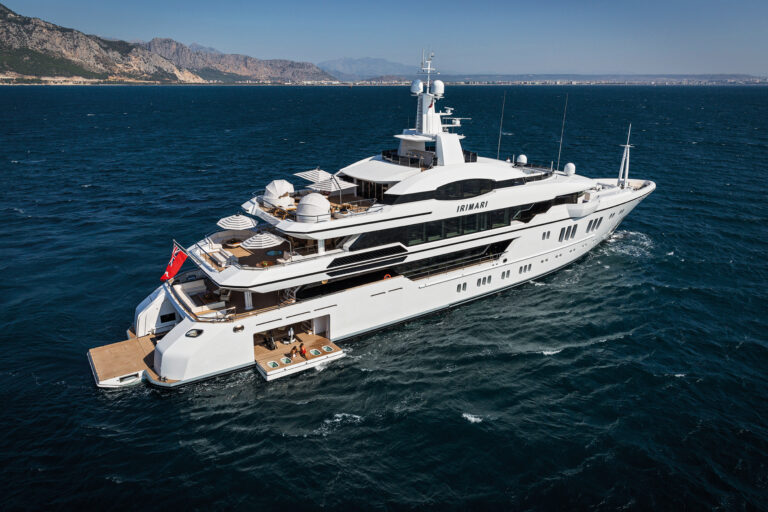 Great fold out beach platforms - Irimari cruising in Turkey, Mediterranean