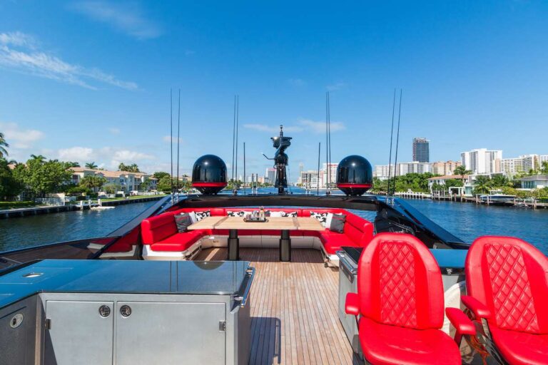 Flybridge Dining Alfresco