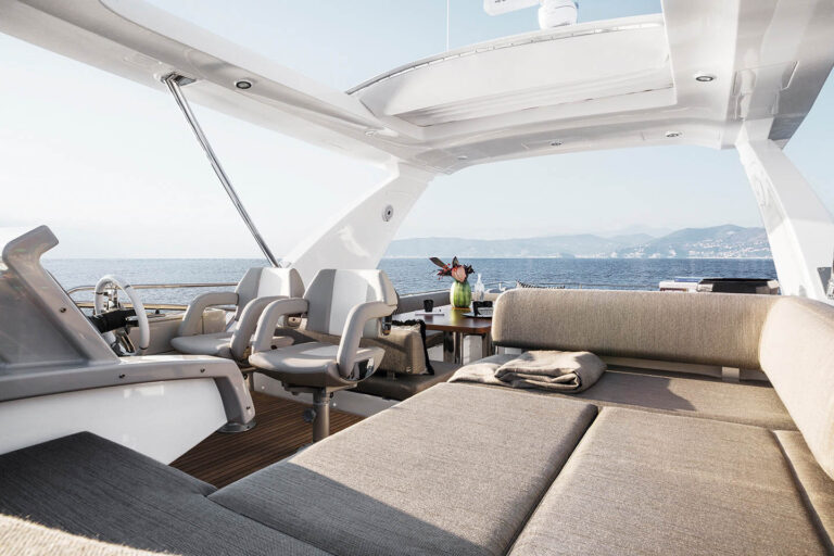 Flybridge Lounging