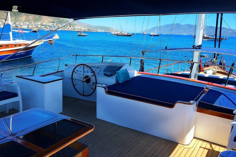 Flybridge Wheel
