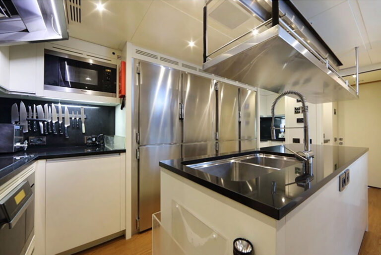 Galley ZAZOU