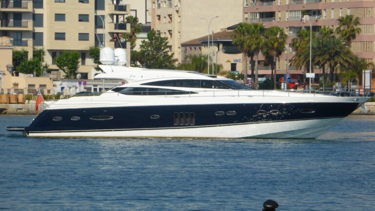 Motor yacht GITANA - Main shot