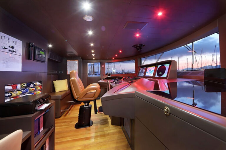 Helm Station ZAZOU