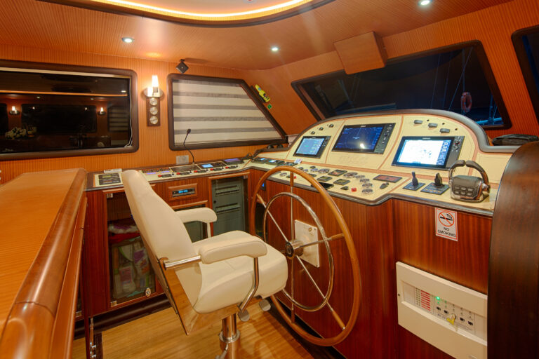 Helm Station - Interior
