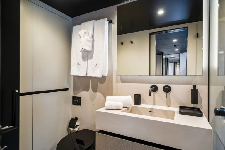 Ensuite