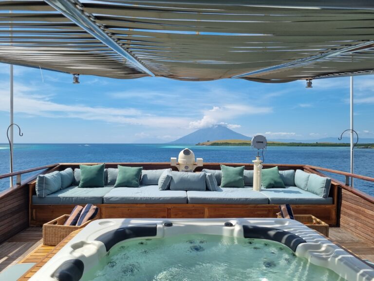 Jacuzzi - Kudanil - Jack Johns