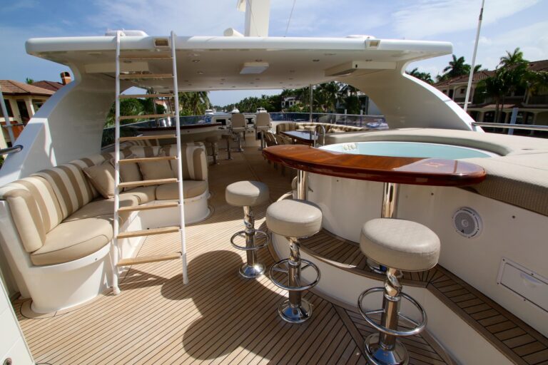Lovely Sundeck
