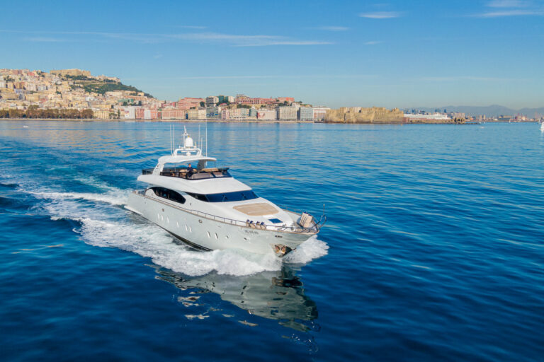 Luxury Yacht MY LIFE