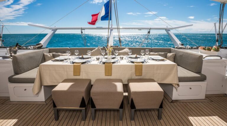 Alfresco dining