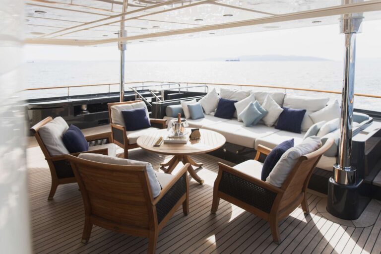 Main Deck Aft Seating Area