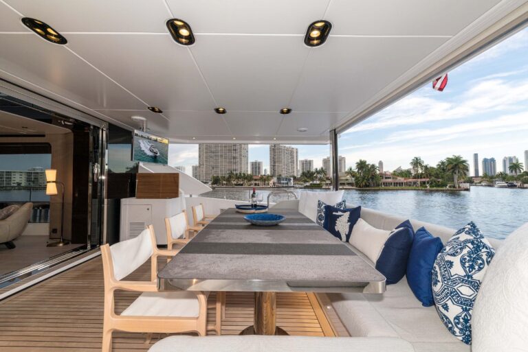 Main Deck Alfresco Dining Area