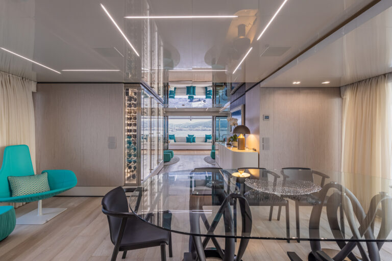 Main Deck Saloon - Dining