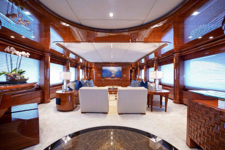 Main Saloon Forward