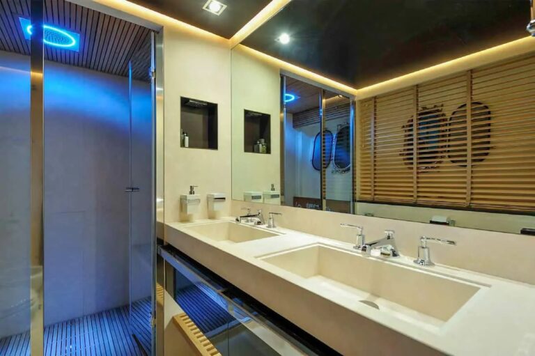 Master Ensuite Bathroom