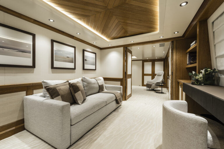 Master Lounge