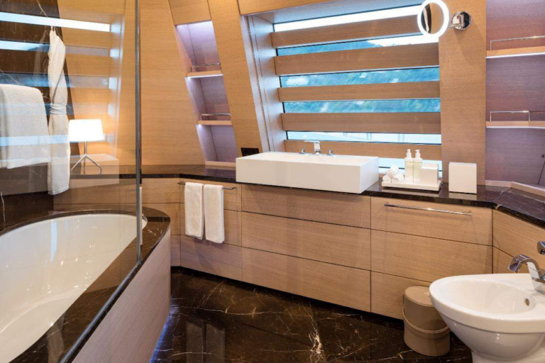 Master Suite Bathroom