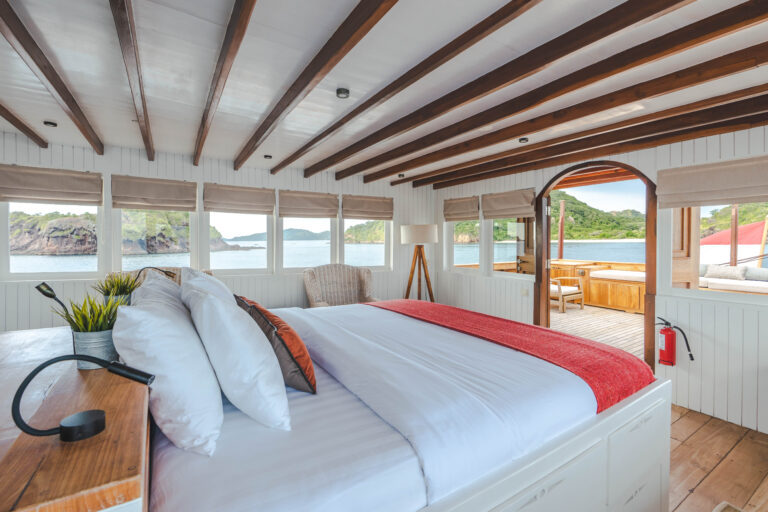 Master Suite With Amazing Views