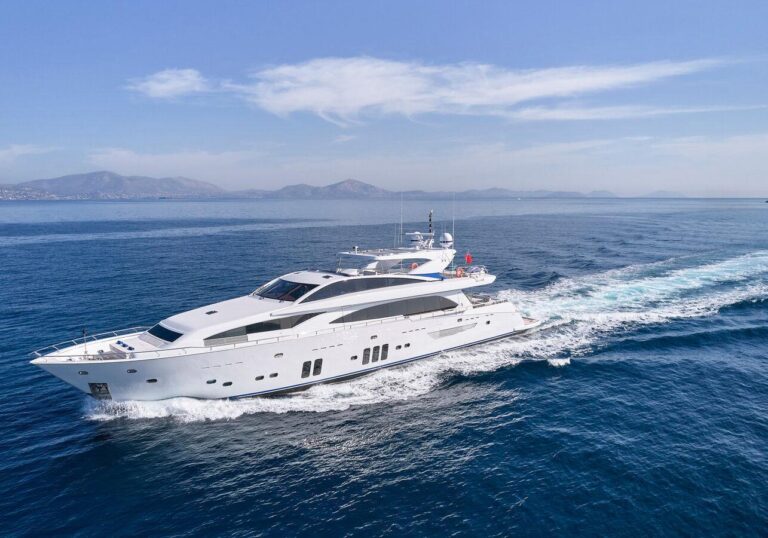 Motor Yacht HAKUNA MATATA