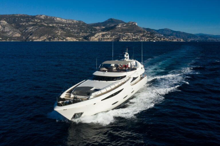 Motor Yacht VIKING III