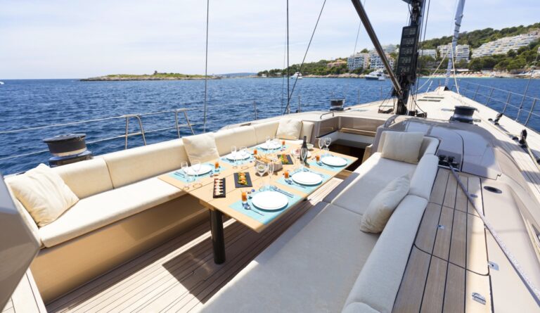 On Deck Dining