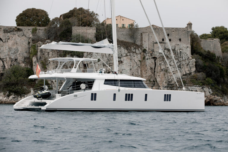 Profile At Anchor - CALMAO Catamaran