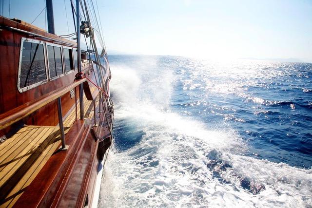 Sailing Detail