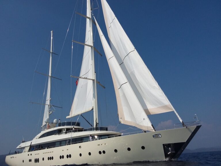 Sailing Yacht ARESTEAS