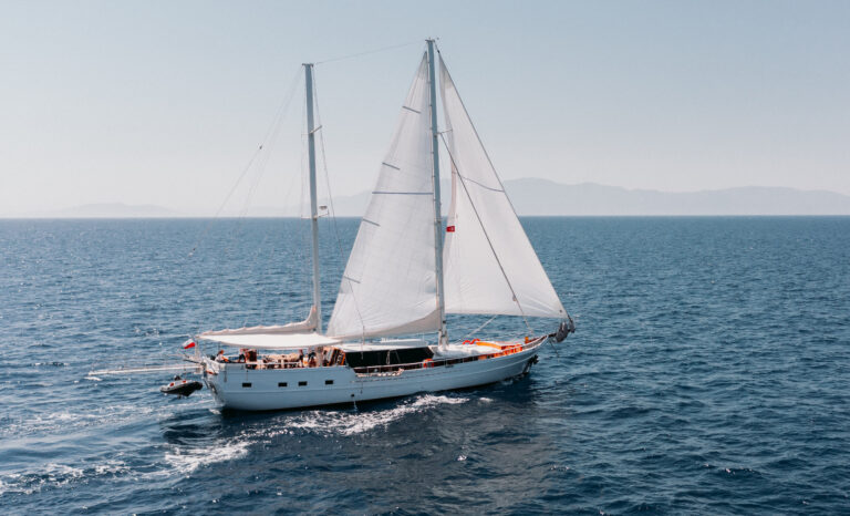 Sailing Yacht Beyaz Lale