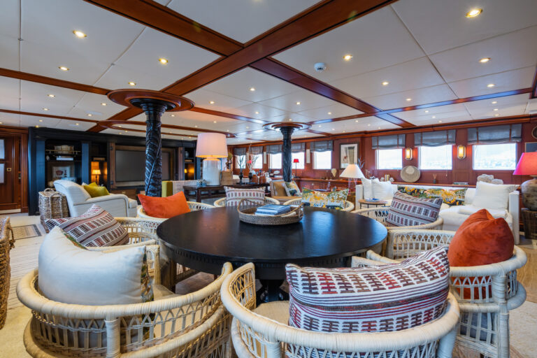Saloon Dining Are