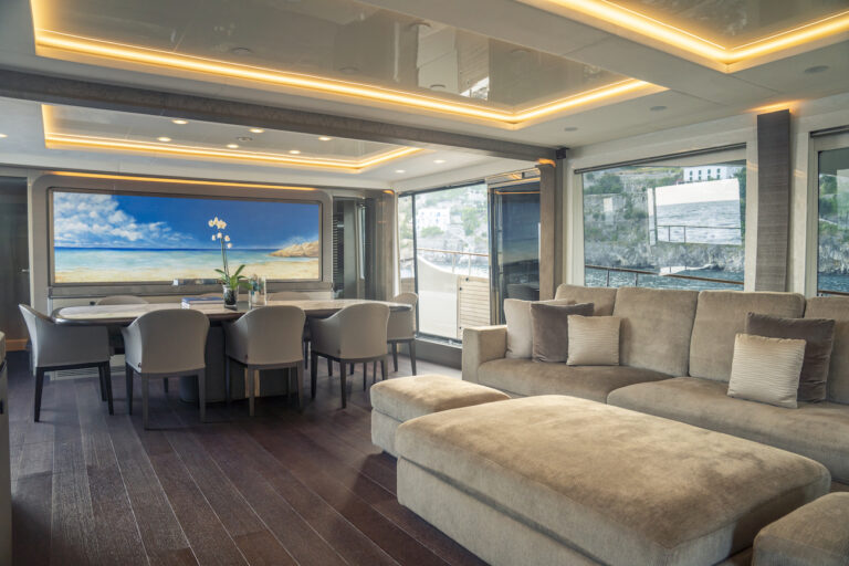 Saloon Sofa And Dining