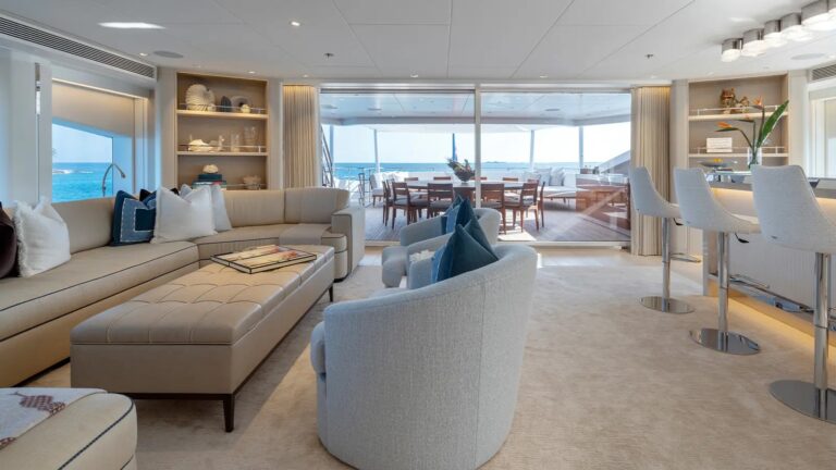 Skylounge - Photo © Heesen Yachts