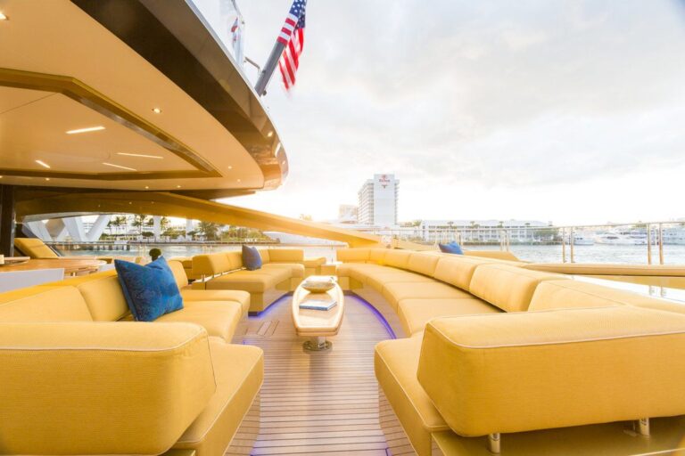 Spacious Aft Deck In Florida