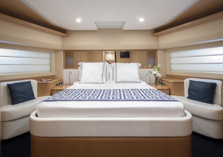 Spacious Double Cabin