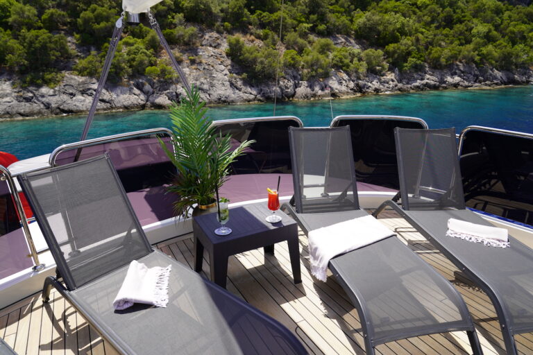 Sun Loungers Aft
